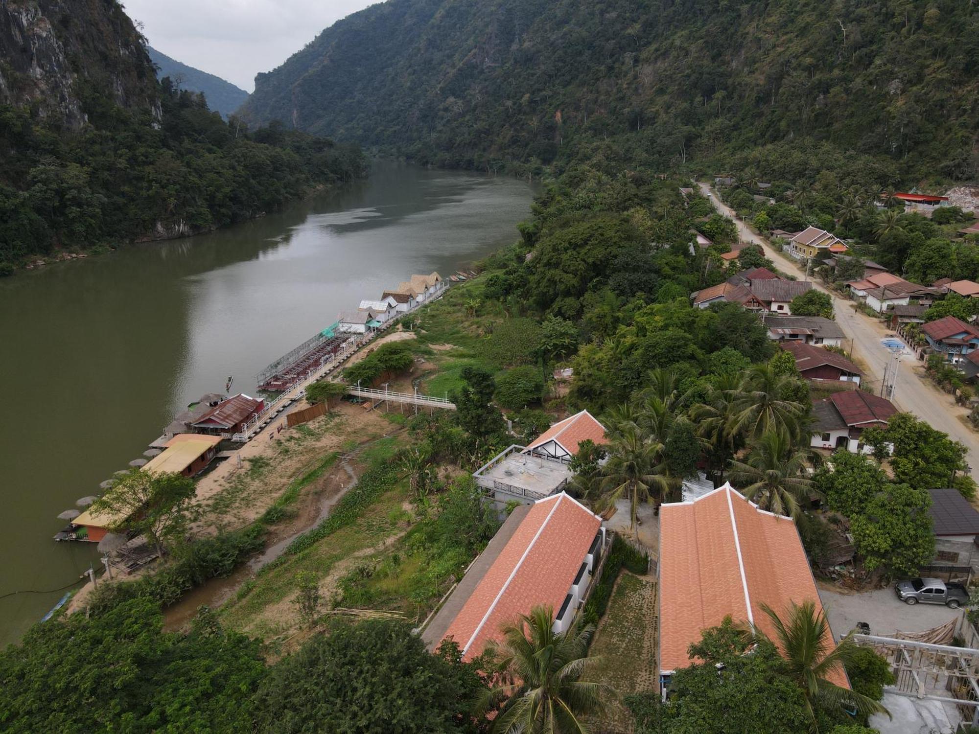 Amanda Boutique Hotel Nong Khiaw Exterior photo