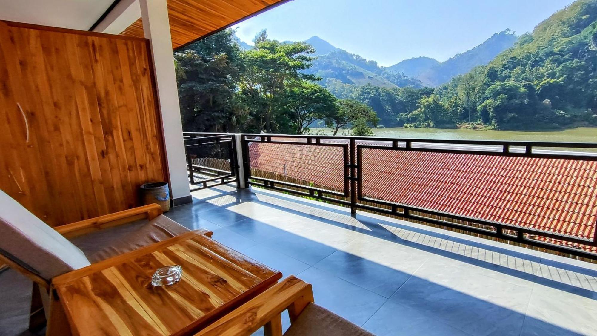 Amanda Boutique Hotel Nong Khiaw Exterior photo